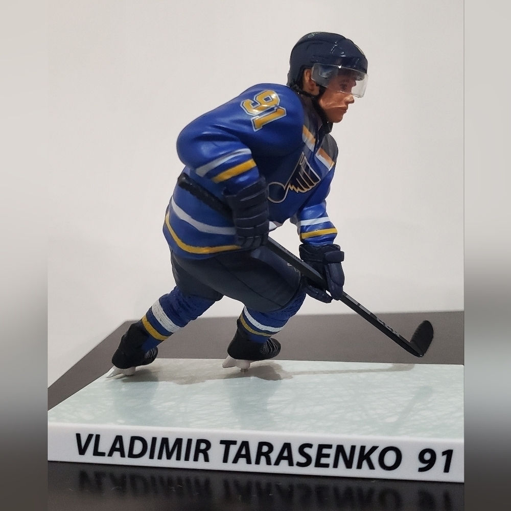 Vladimir Tarasenko 91 St Louis Bluescollectable 6" figurine excellent condition
